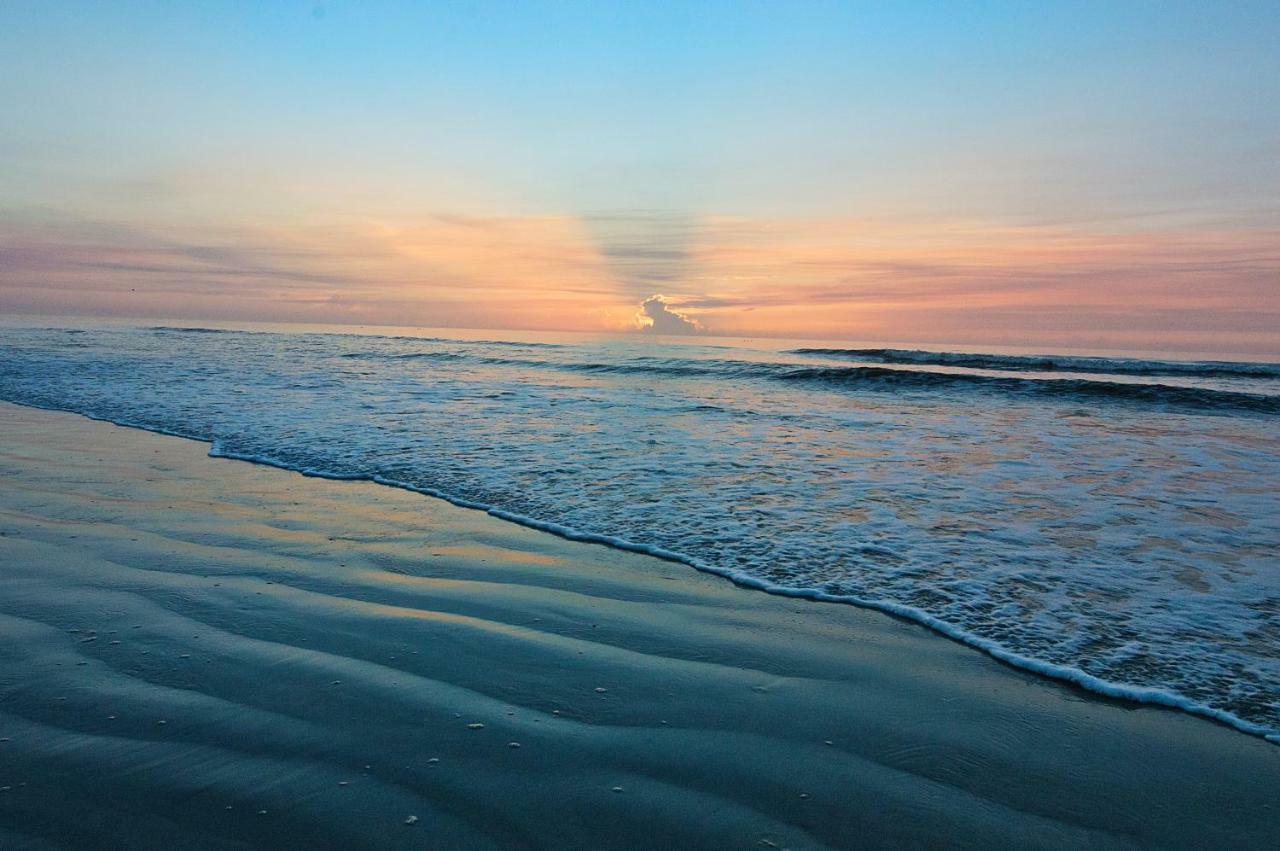 Guy Harvey Resort On Saint Augustine Beach Exteriör bild